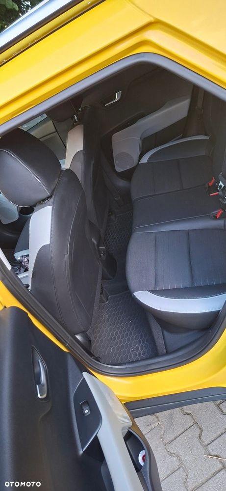 Kia Stonic 1.4 L - 8