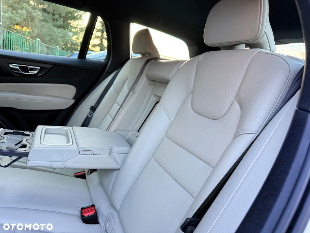 Volvo V60 D3 Inscription - 22