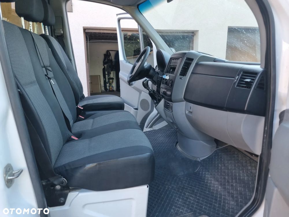 Mercedes-Benz Sprinter - 32
