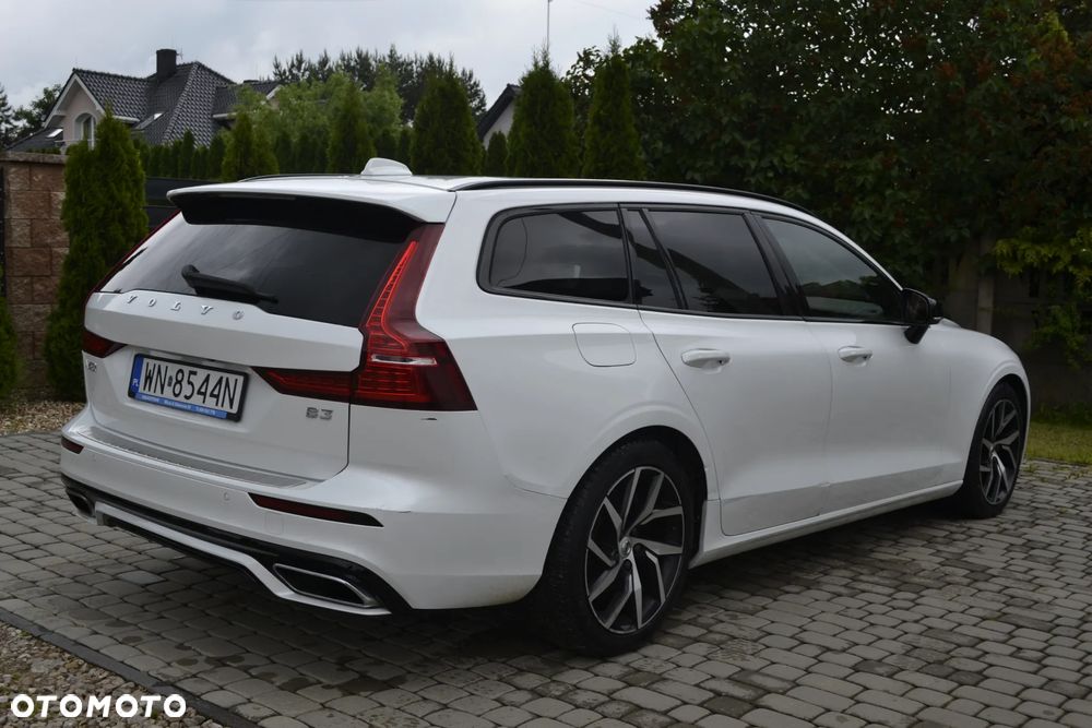 Volvo V60 B3 B R-Design - 15