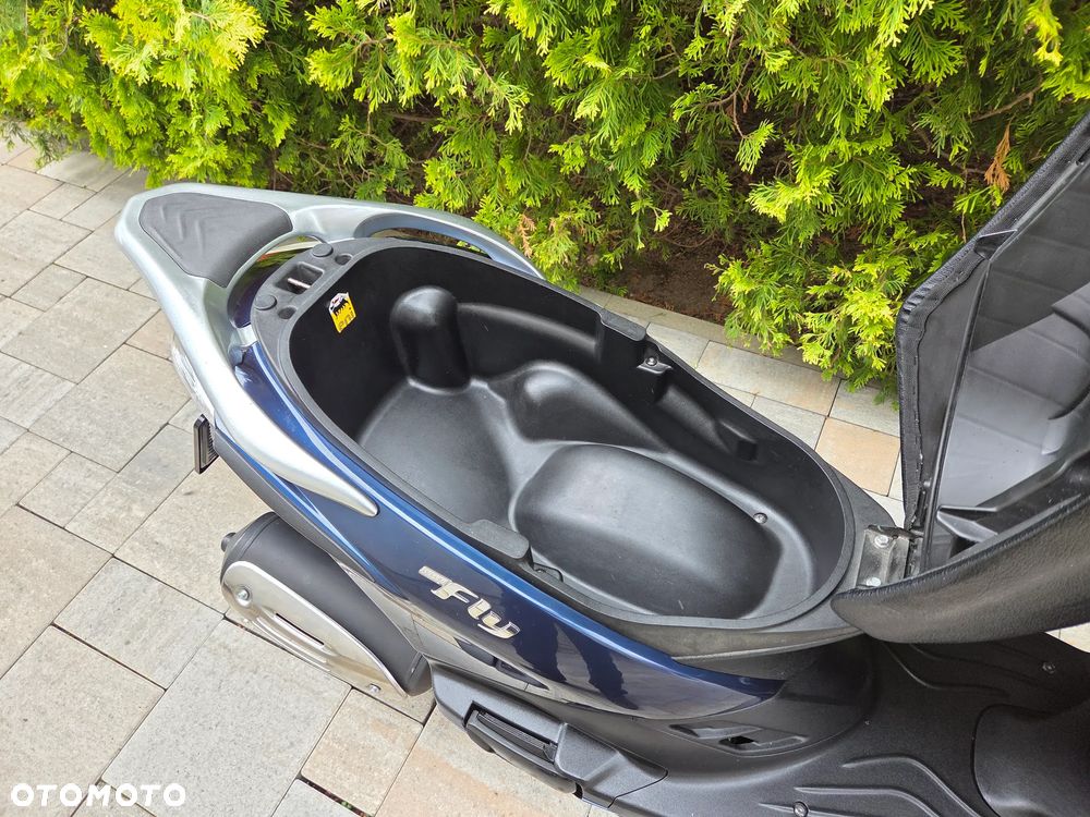 Piaggio FLY - 24
