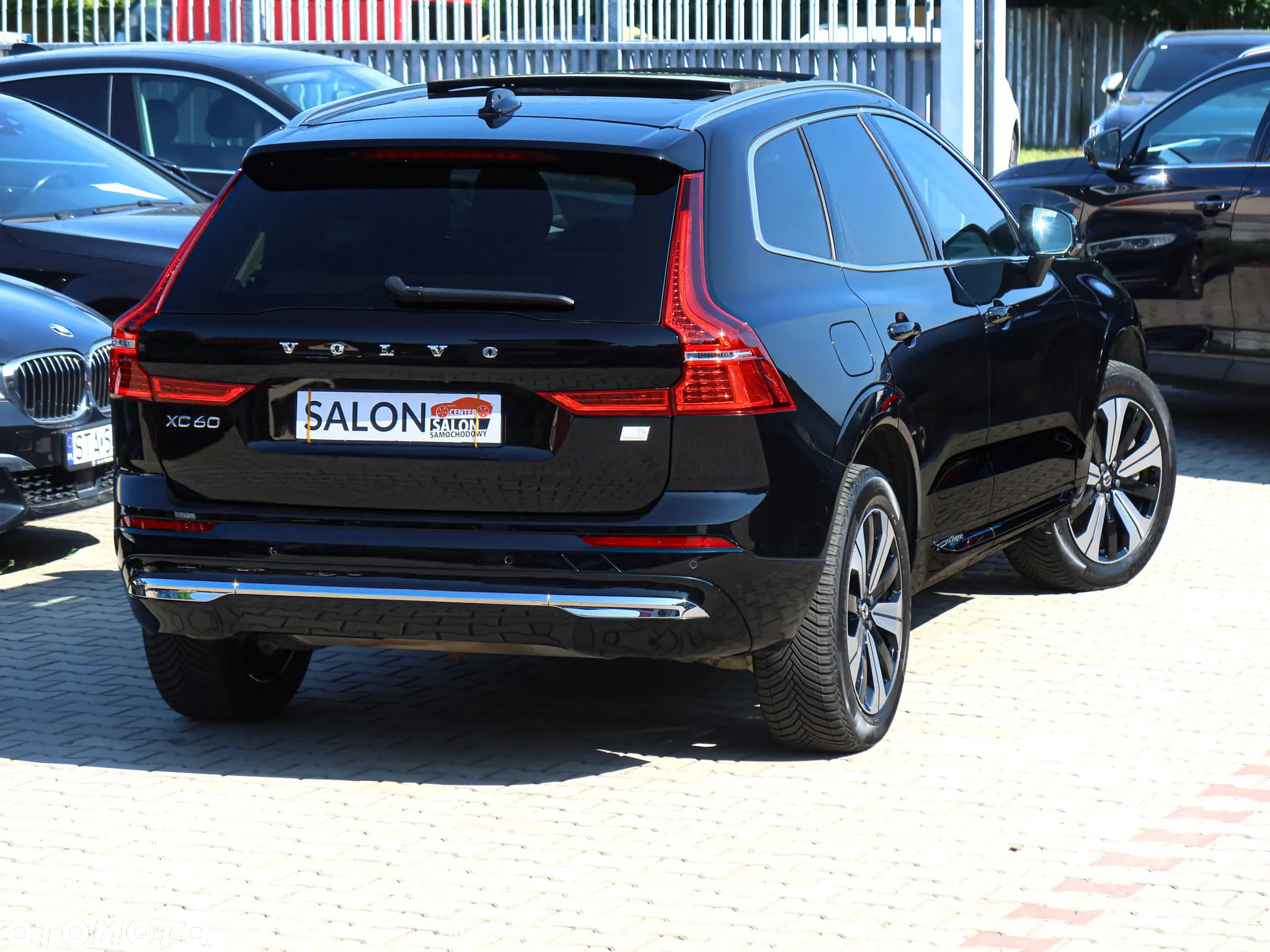 Volvo XC 60 T6 Plug-In Hybrid AWD Inscription - 36