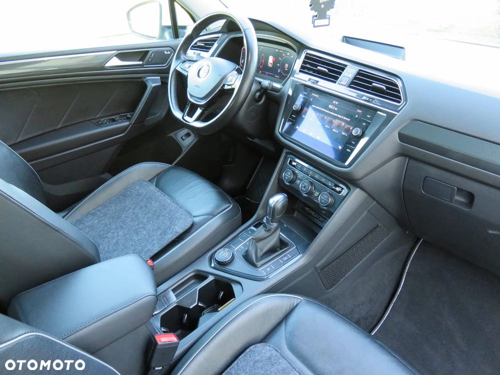 Volkswagen Tiguan - 10