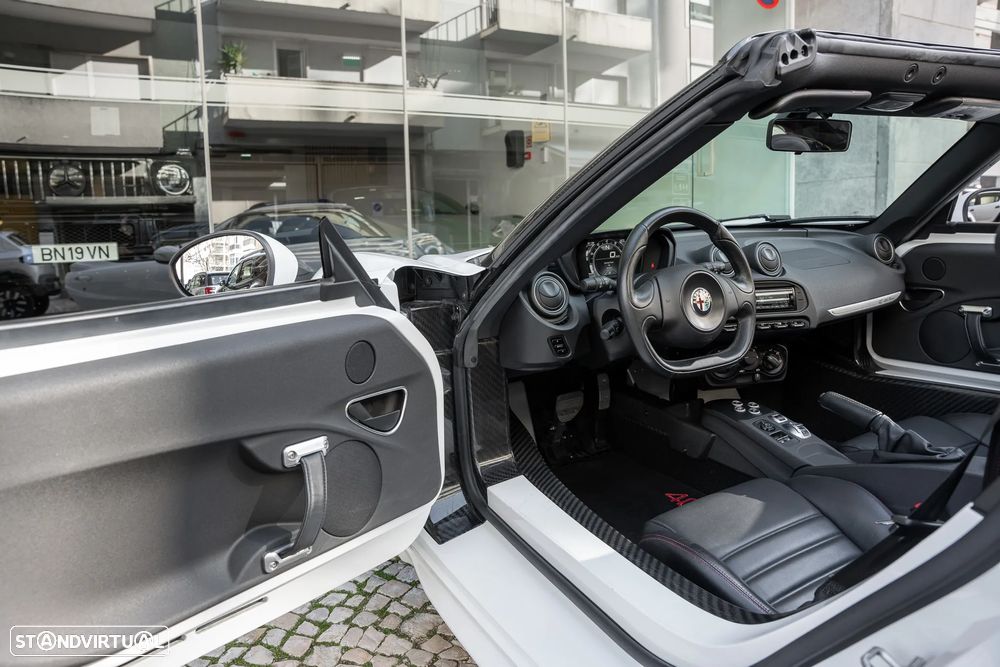 Alfa Romeo 4C Spider 1750 TBi - 7