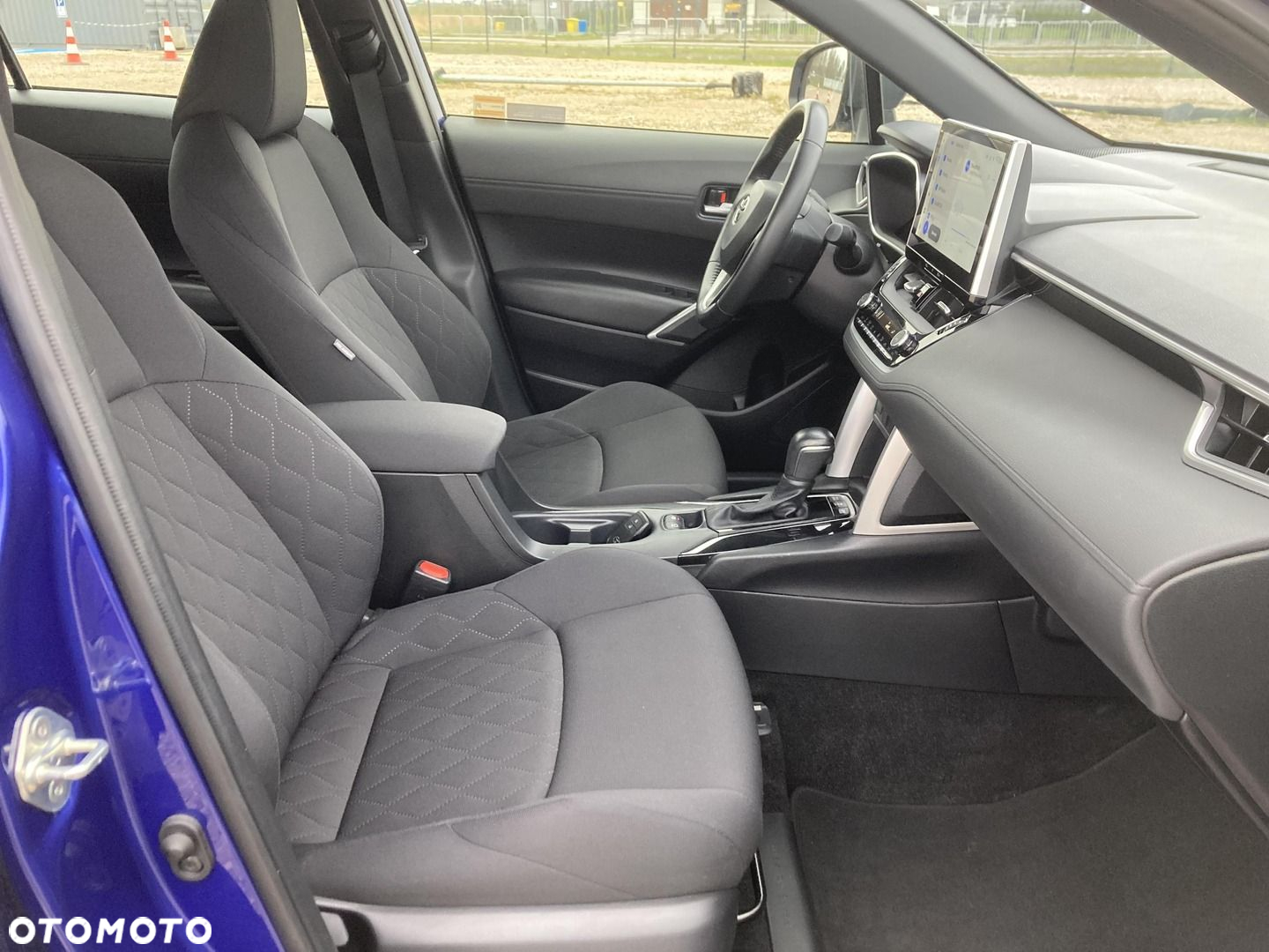 Toyota Corolla Cross 2.0 Hybrid Comfort - 10