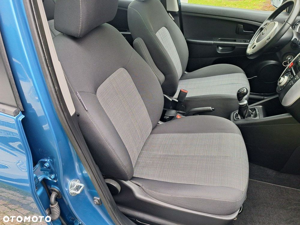 Kia Venga 1.4 CVVT Spirit - 17