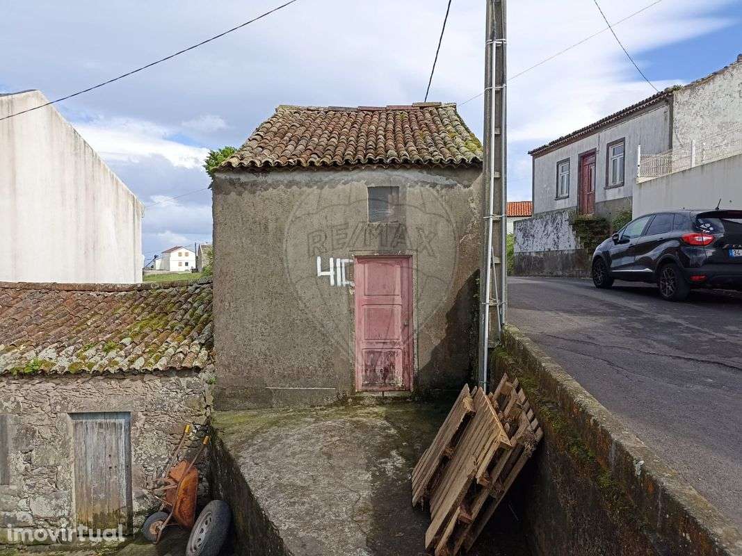 Moradia T1 para venda - Grande imagem: 2/9