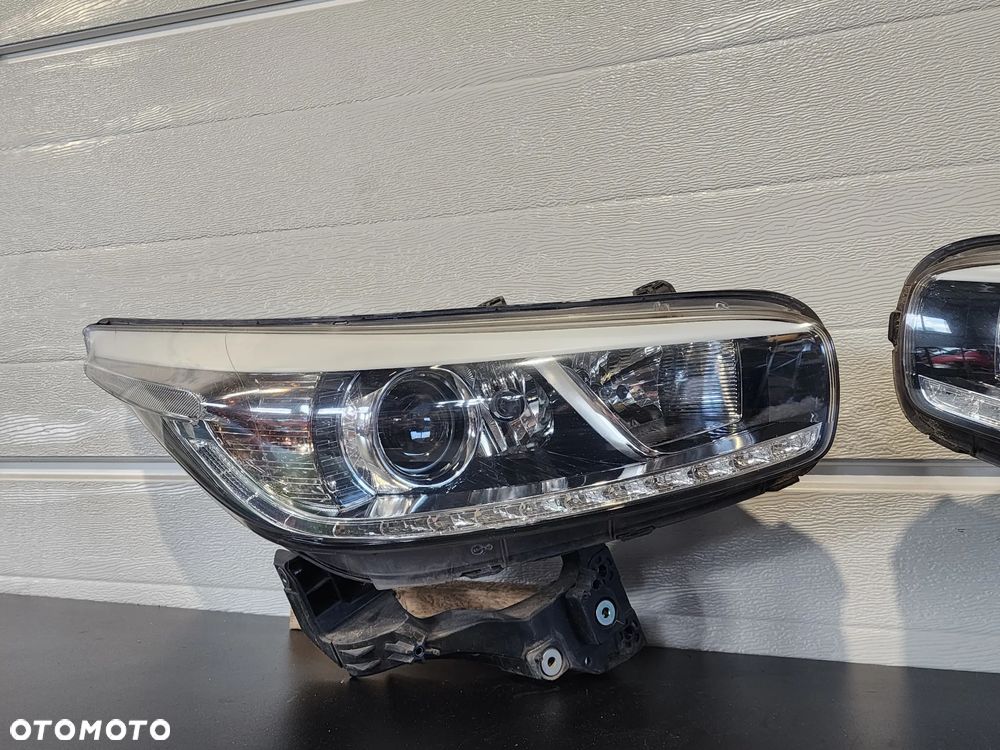 KIA CEED 2 II reflektor LED przód komplet - 3