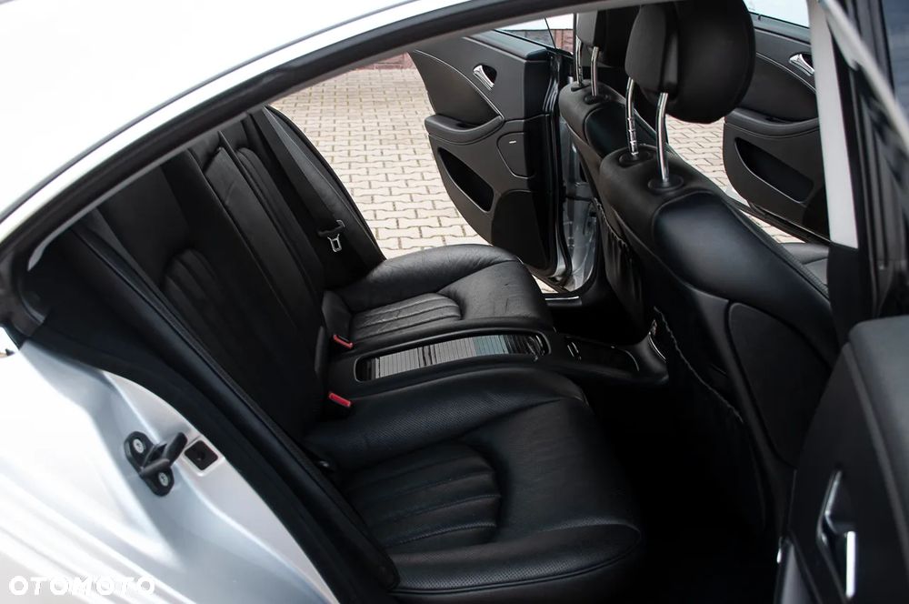 Mercedes-Benz CLS 350 - 23