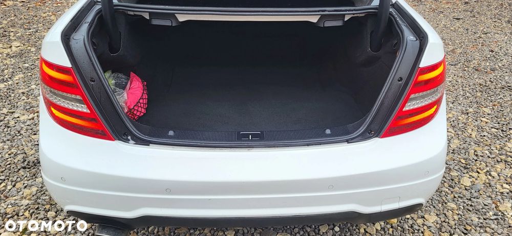 Mercedes-Benz Klasa C 180 (BlueEFFICIENCY) - 15