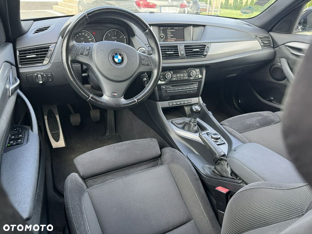 BMW X1 xDrive18d Sport Line - 7