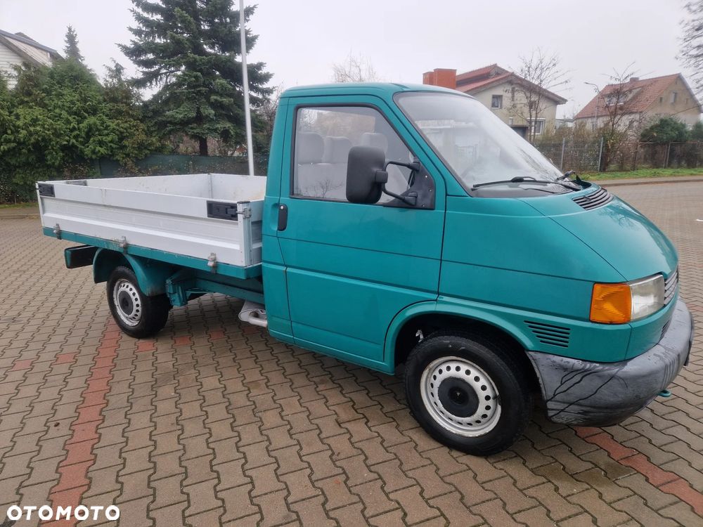 Volkswagen Transporter - 1