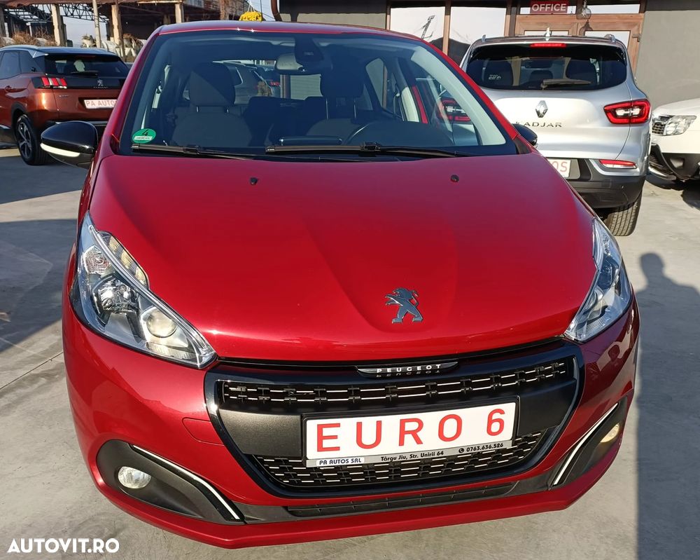 Peugeot 208 ver-puretech-110-stop-start-allure - 16