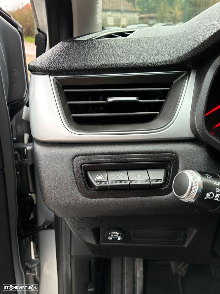 Renault Captur 1.0 TCe Exclusive Bi-Fuel - 12