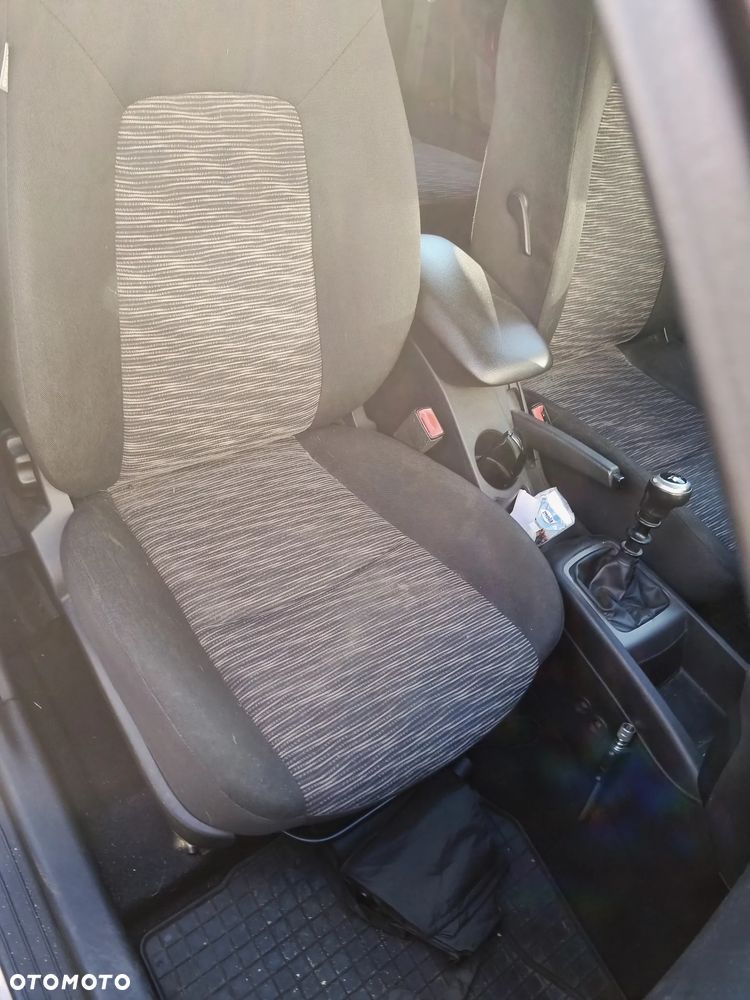 Kia Ceed 1.6 Crdi Comfort - 2