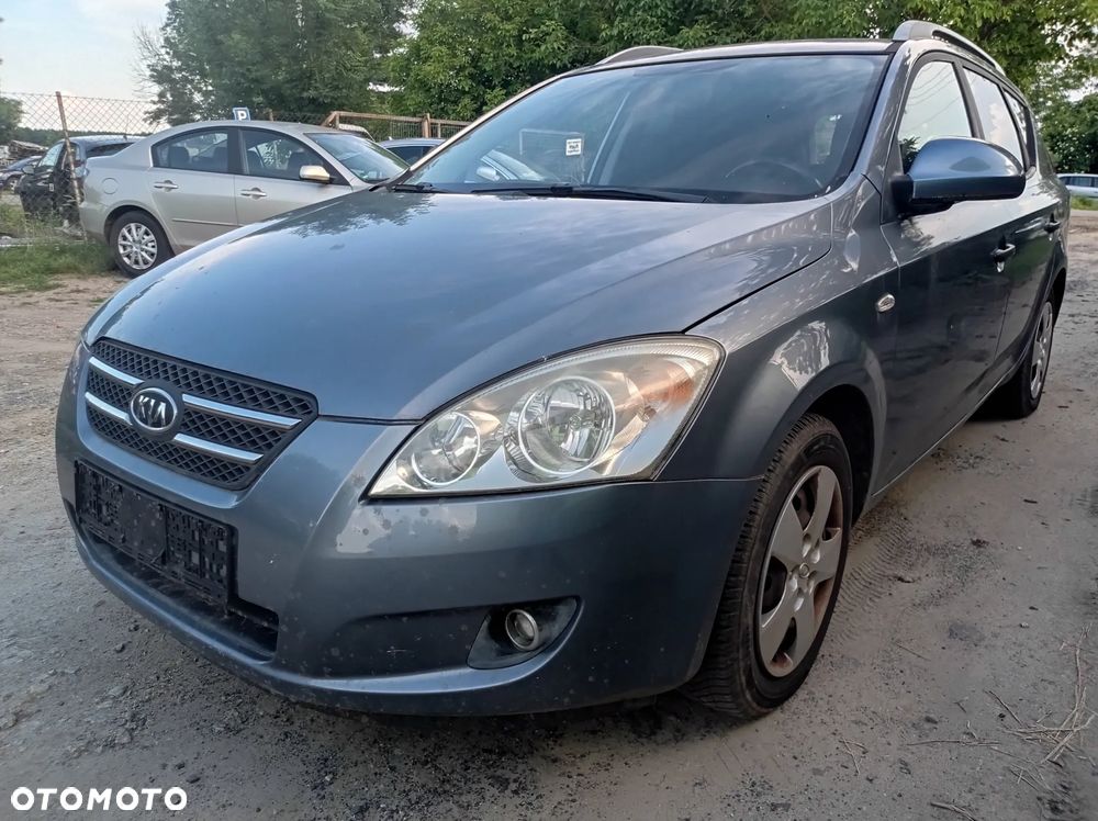 UWAGA ! AUTO W CAŁOŚCI 2010 KIA CEED 5DRZWI BENZYNA 110PS MALE KM ZAREJ PL - 1