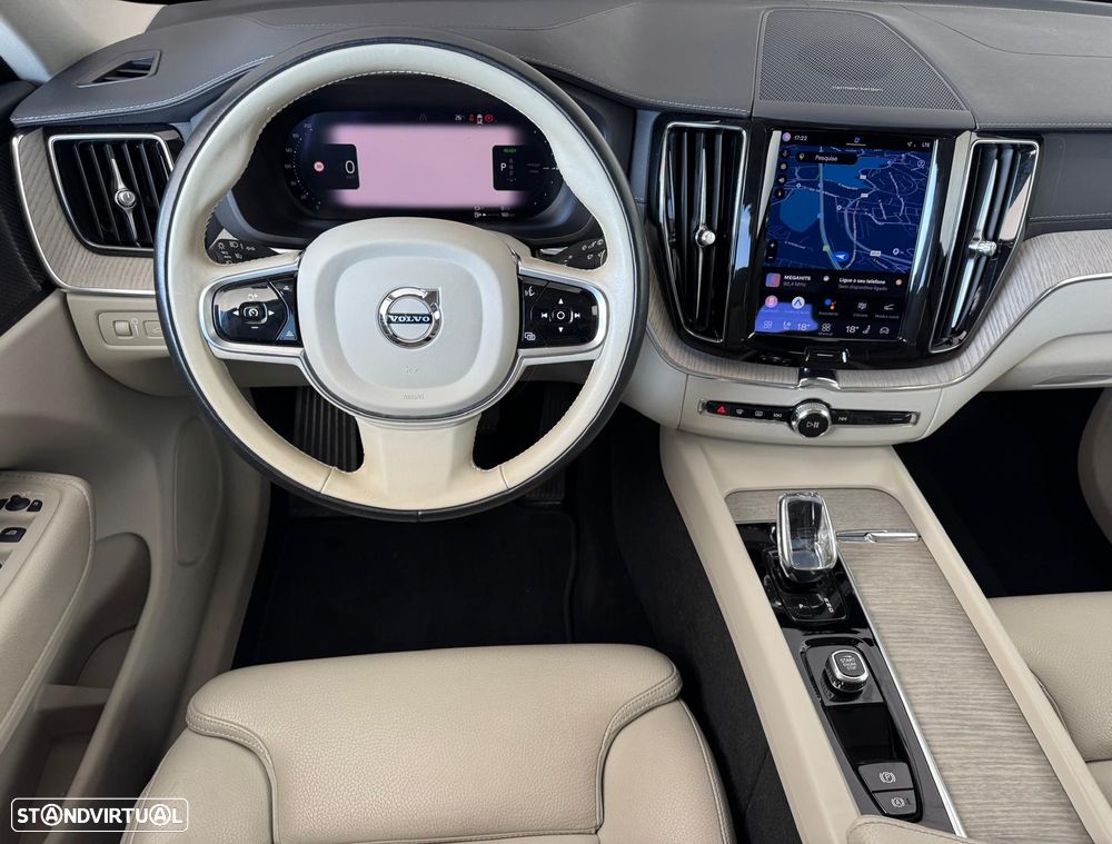 Volvo XC 60 2.0 T6 PHEV Inscription AWD - 22