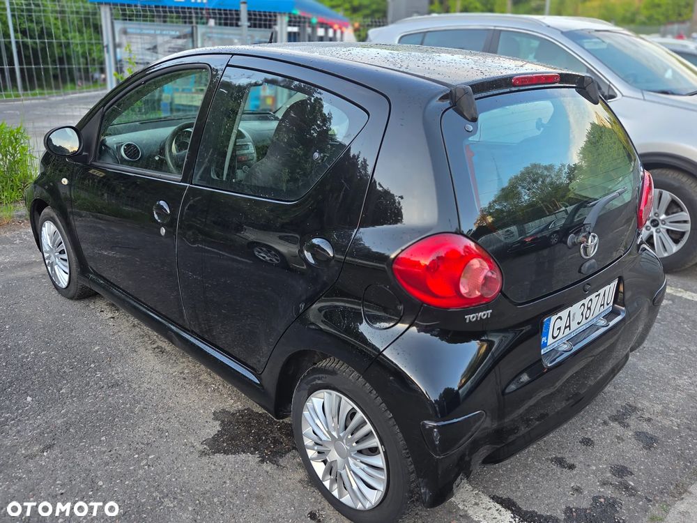 Toyota Aygo - 2
