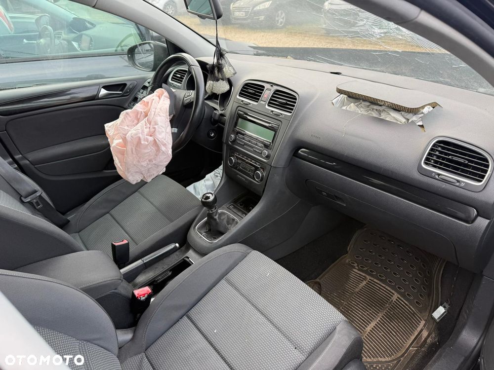 Volkswagen Golf 2.0 TDI Comfortline - 12
