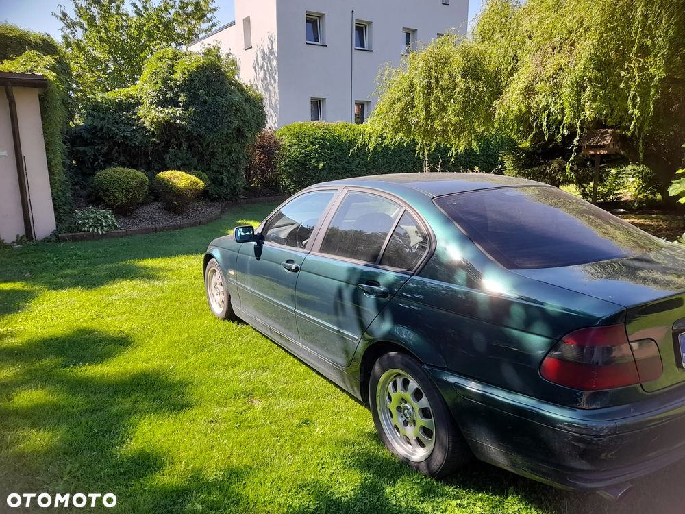 BMW Seria 3 320d - 4