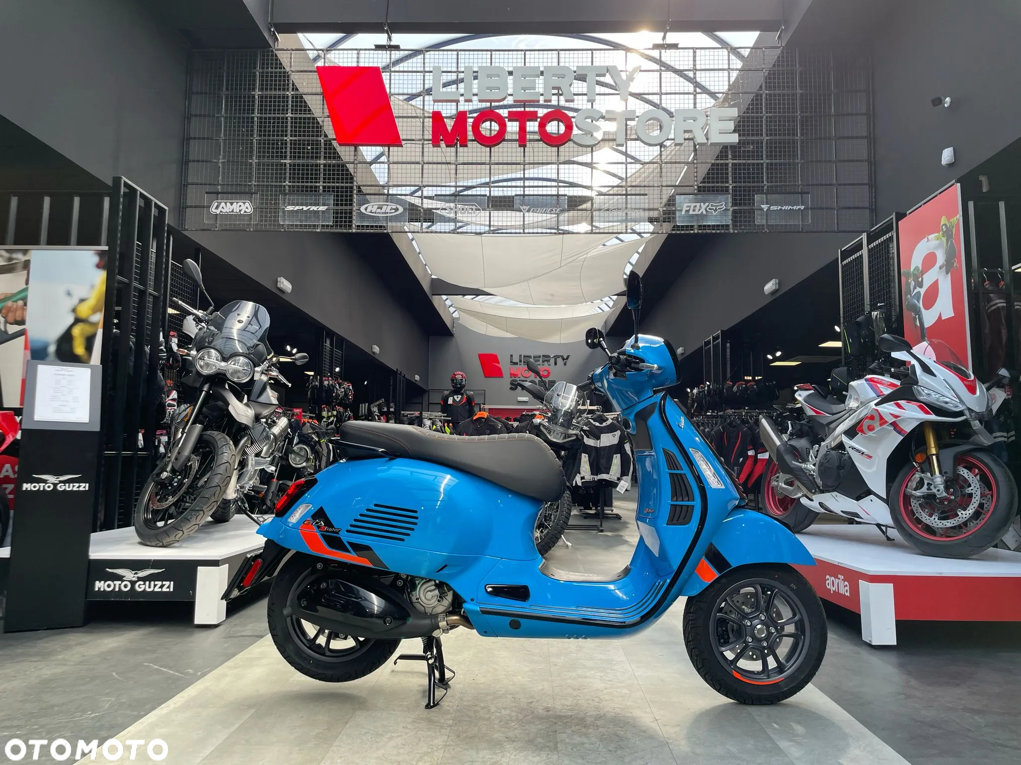 Vespa GTS - 2