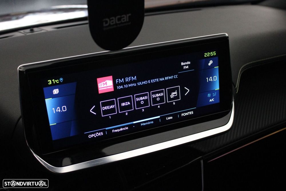Peugeot e-2008 50 kWh GT - 17