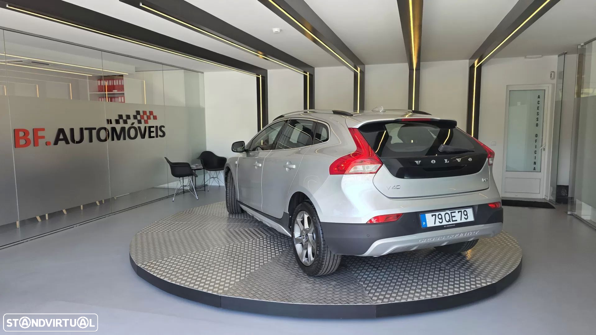 Volvo V40 Cross Country 2.0 D2 VOR Geartronic - 3