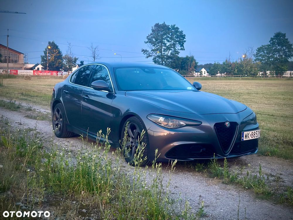 Alfa Romeo Giulia 2.2 AT8 Super - 4