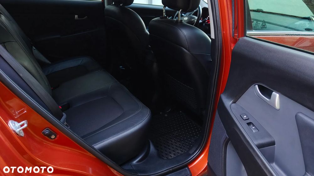 Kia Sportage 2.0 CVVT 4WD Automatik Spirit - 18