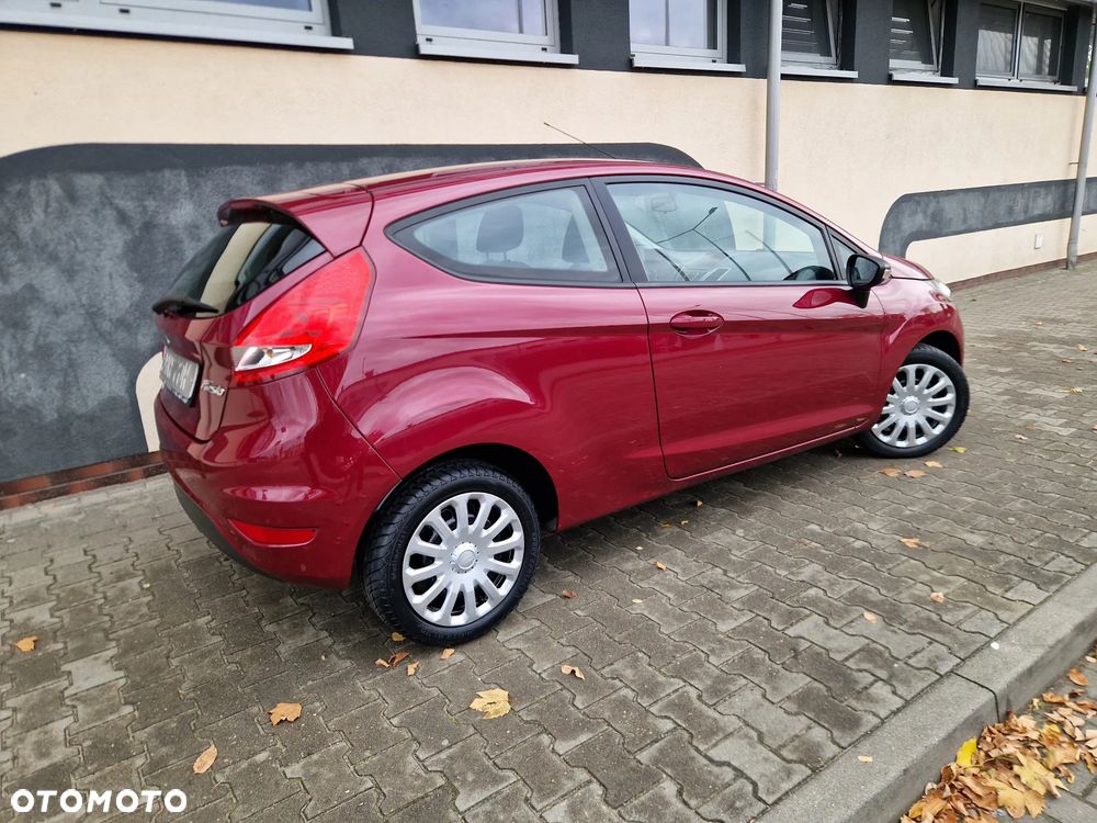 Ford Fiesta 2009 photo 2