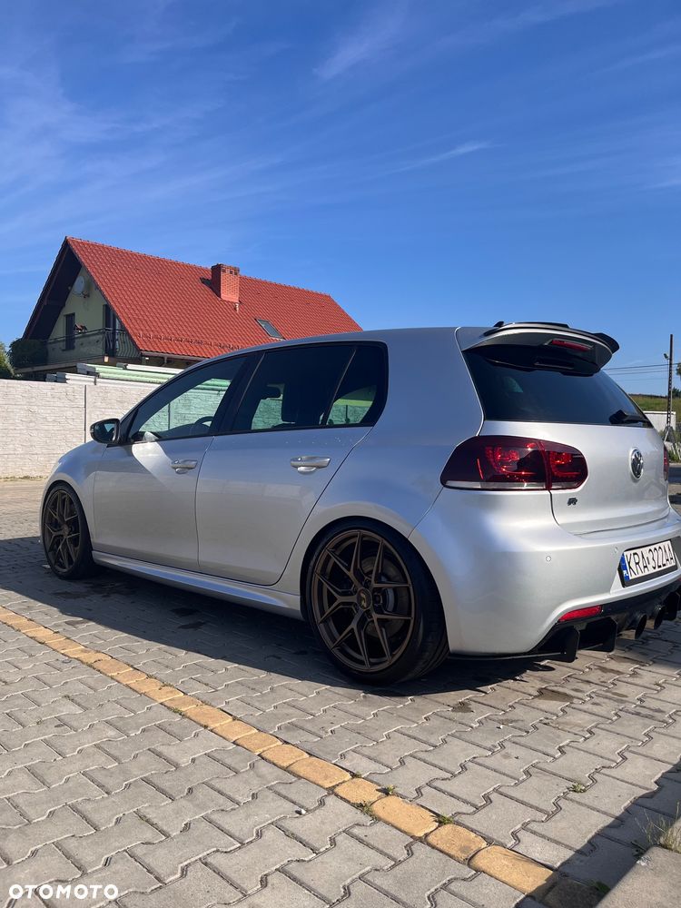 Volkswagen Golf - 9