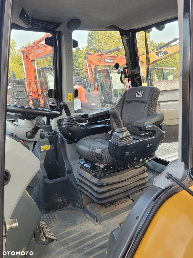 Caterpillar 444 / NOWY MODEL / 2021 rok / POWERTILT / 3 łyżki / jak 4CX / - 14