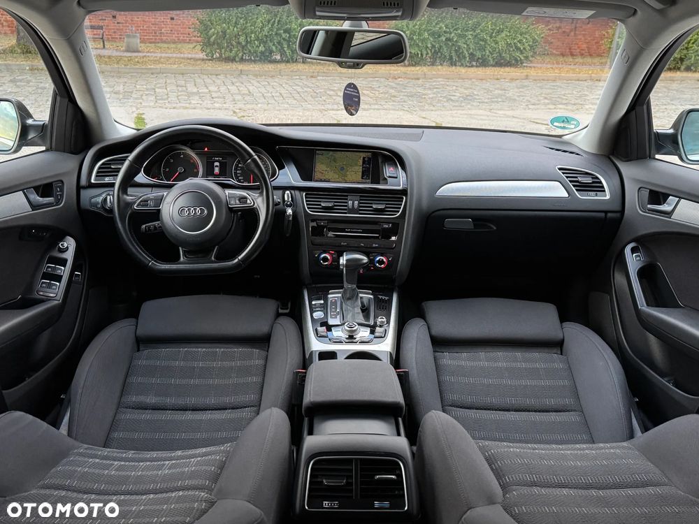 Audi A4 Avant 2.0 TDI DPF clean diesel multitronic S line Sportpaket - 2