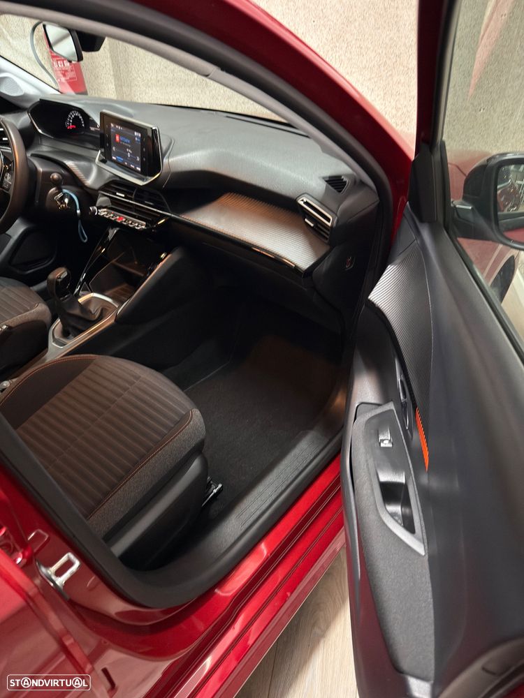 Peugeot 208 1.2 PureTech Active Pack - 17