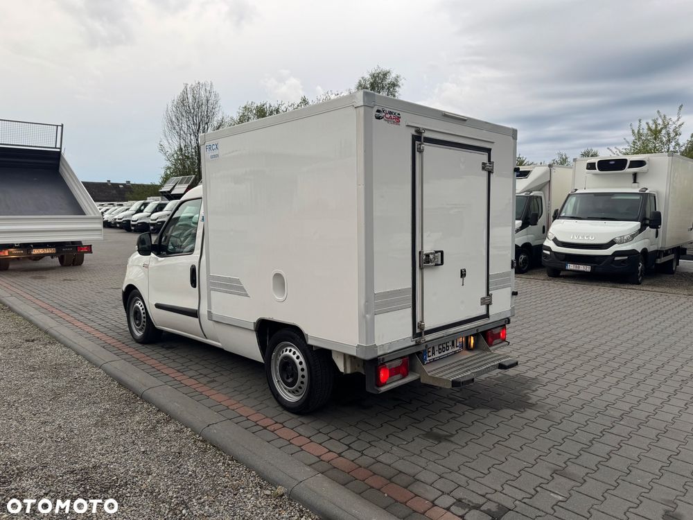 Fiat DOBLO CHODNIA MROŹNIA idealne pod katering ,cukiernie - 6