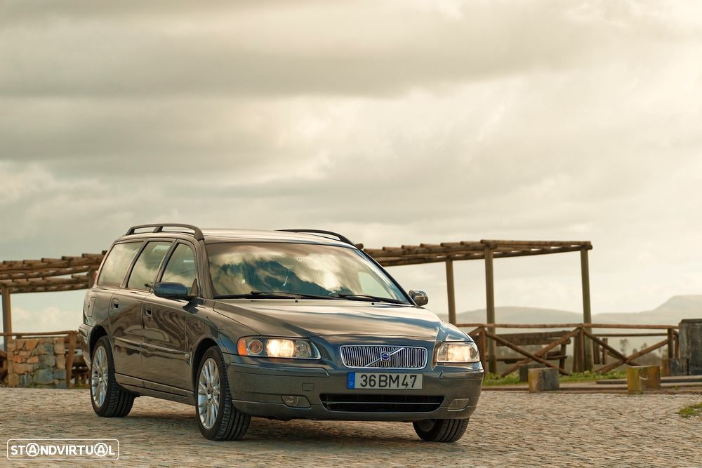 Volvo V70 2.0 T Nivel 2 - 3