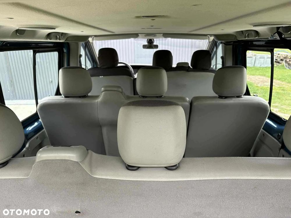 Opel Vivaro - 10