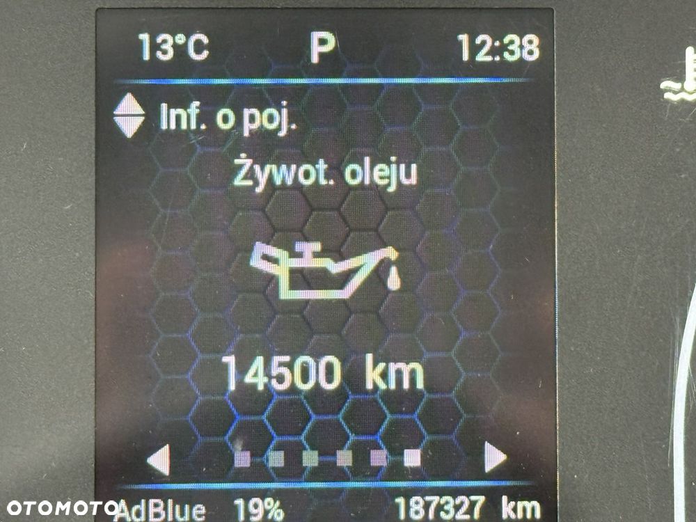 Iveco Daily 35S18 Automat/silnik 3.0/Kontener+winda+hak 3,5T/Klima/LED/Tempomat ACC/Poduszki tył fabr./Full Opcja/Zobacz - 25