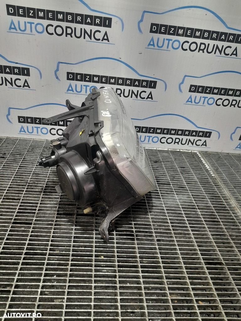 Far Dreapta Dacia Duster 2010 - 2014 SUV 4 Usi (1090) Fara xenon - 4