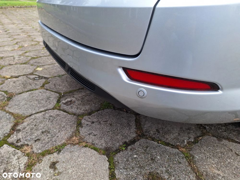 Ford Mondeo 2.0 TDCi Ambiente - 13