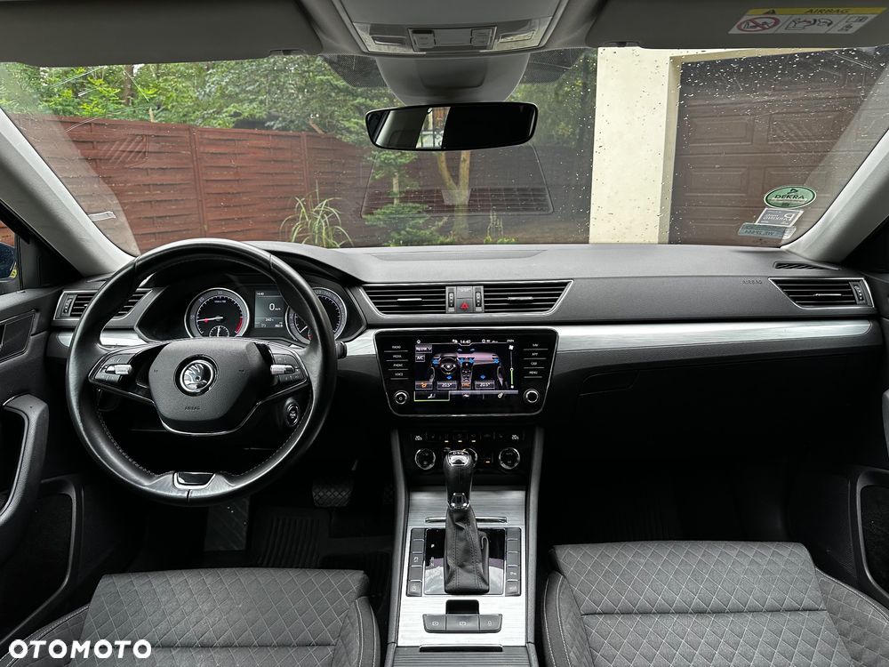 Skoda Superb 2.0 TDI SCR Style DSG - 9