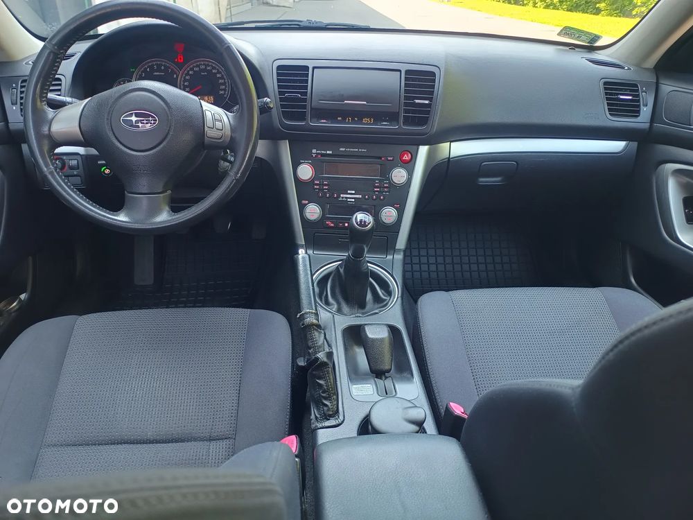 Subaru Legacy - 14