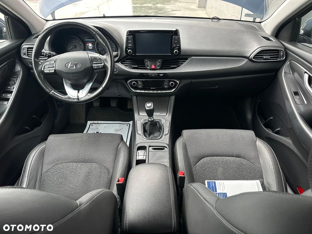 Hyundai i30 1.4 T-GDI Premiere Luxury - 18