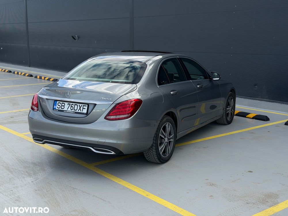 Mercedes-Benz C 250 (BlueTEC) d 4Matic 7G-TRONIC Avantgarde - 7