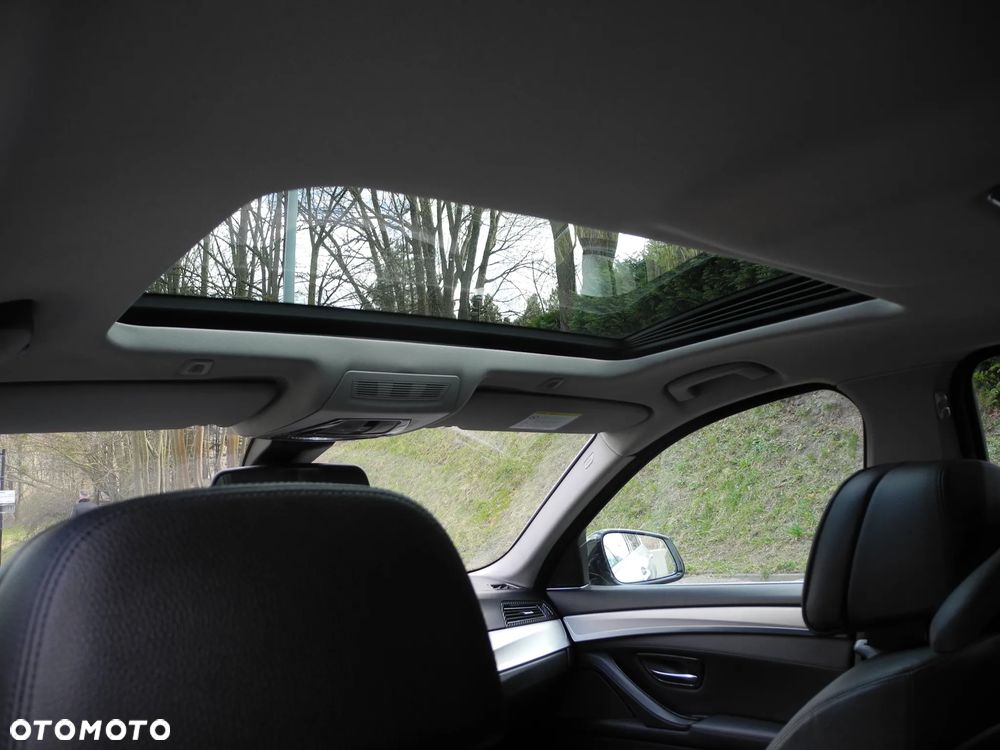 BMW Seria 5 535d xDrive Sport-Aut - 22