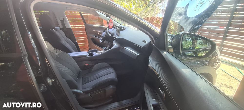 Peugeot 3008 1.2 PureTech Turbo S&S EAT6 Active - 5