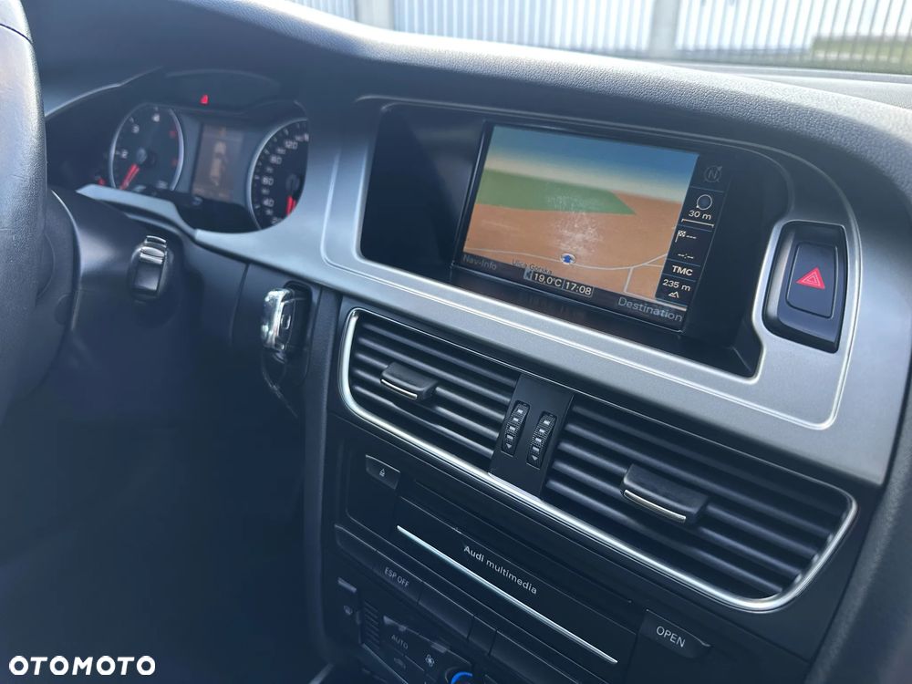 Audi A4 Avant 2.0 TDI ultra DPF Attraction - 35