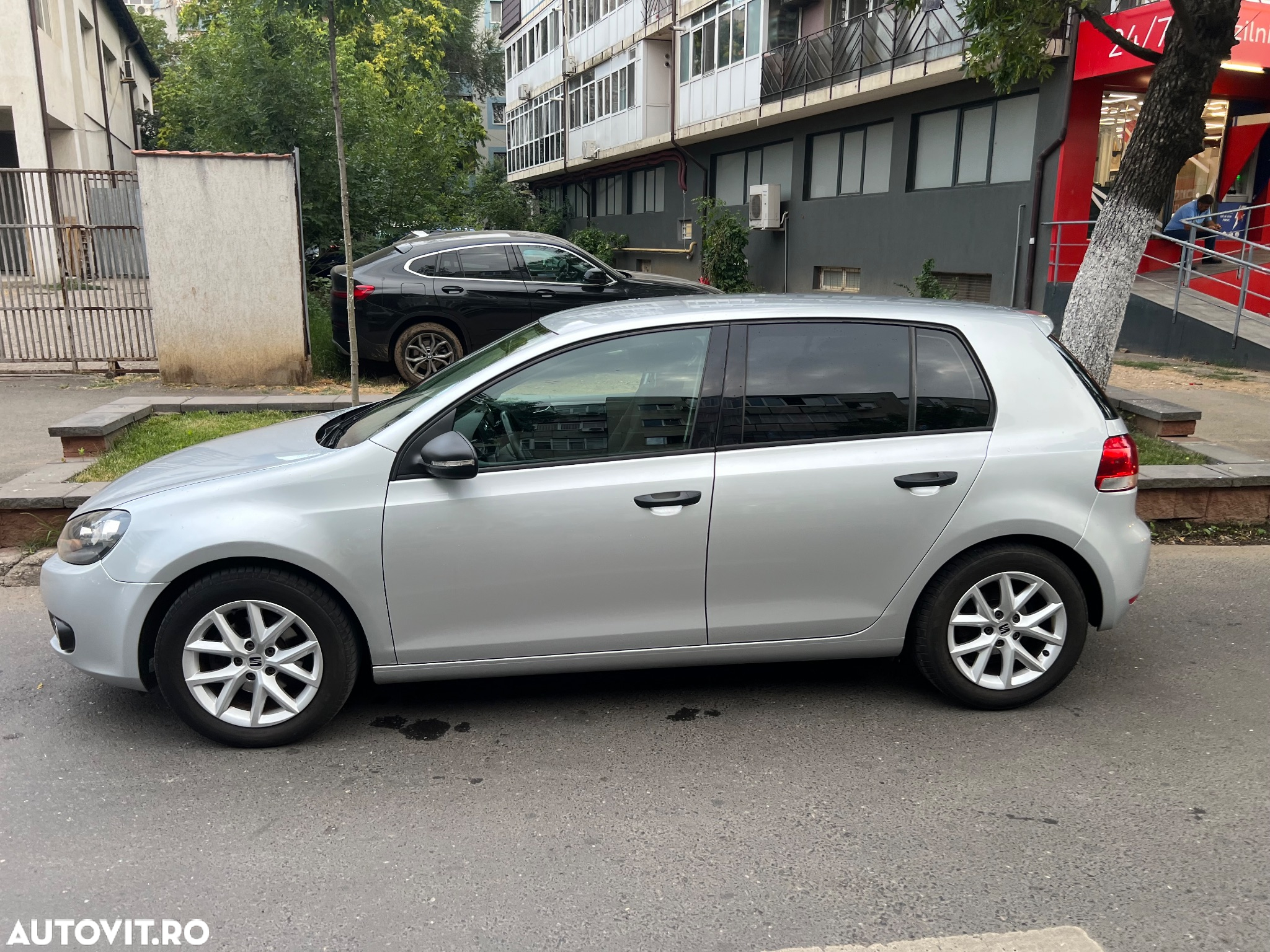 Volkswagen Golf 1.6 TDI DPF 4M BMT Comfortline - 4