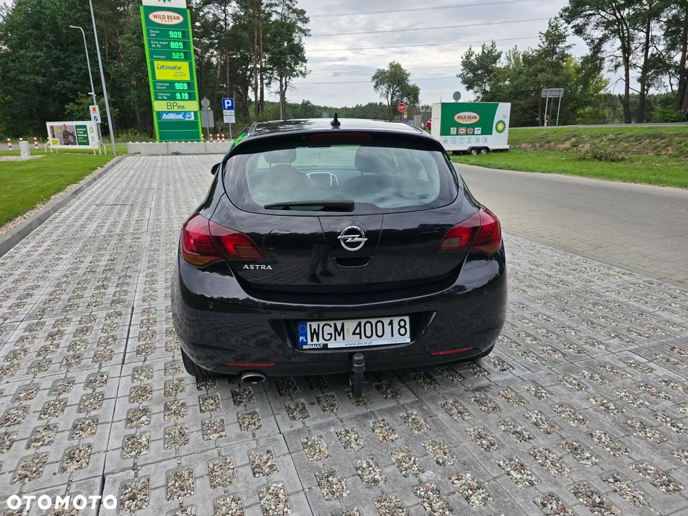 Opel Astra 1.4 Turbo Design Edition - 8