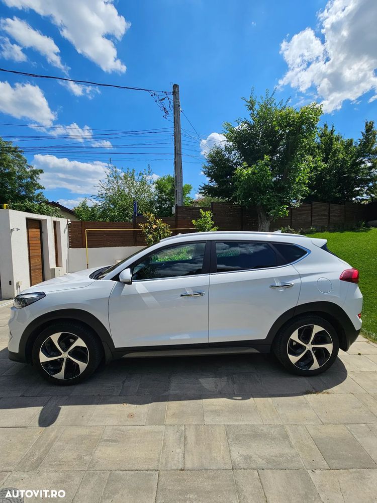 Hyundai Tucson 2.0 CRDI 4WD 6AT Luxury+ - 1